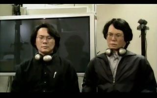 O cientista Hiroshi Ishiguro e seu geminoide